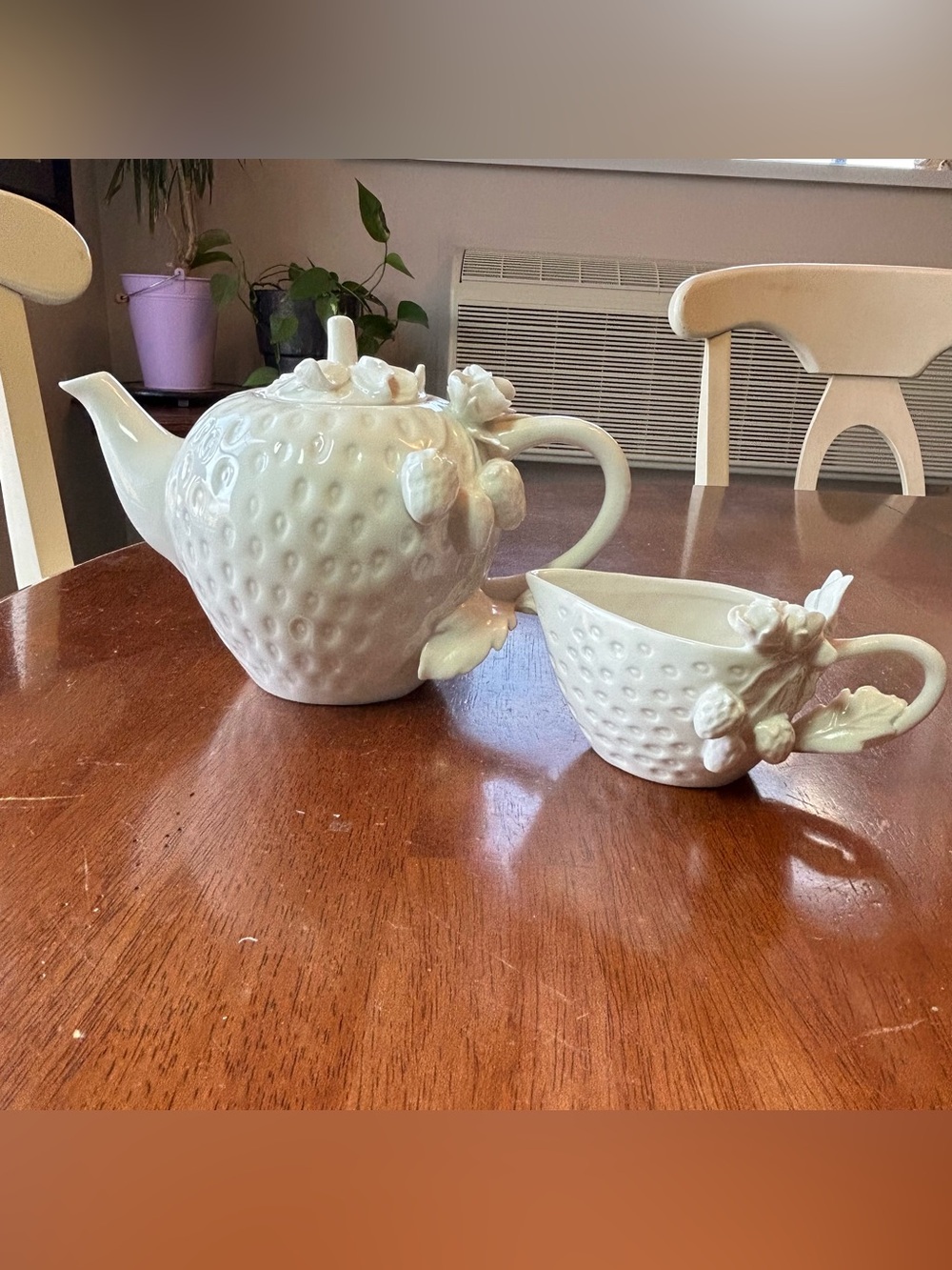 Grace's Teaware White Strawberry Teapot with Creamer EUC